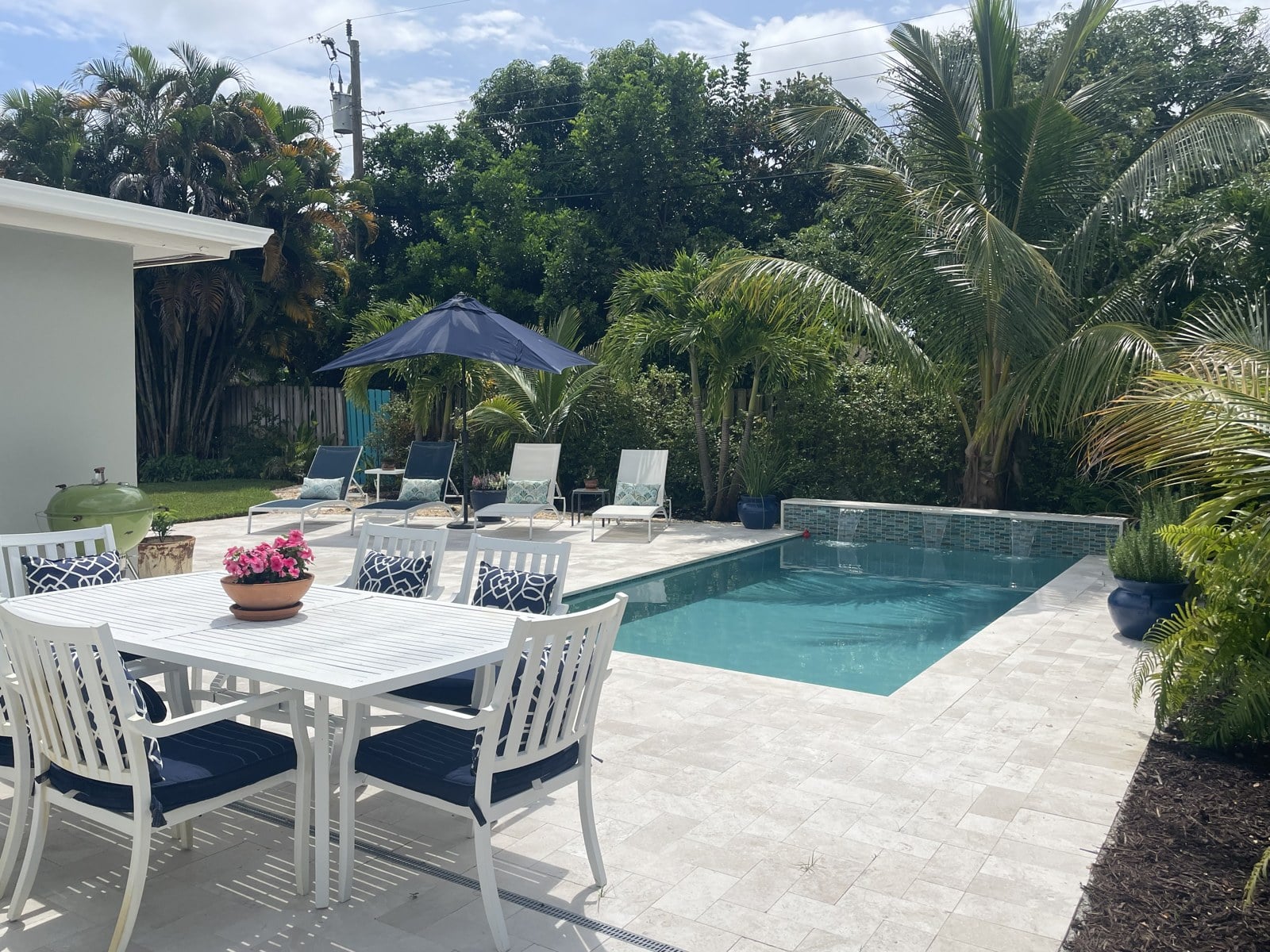 Custom pool construction