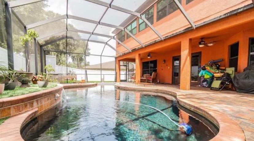 Custom pool construction