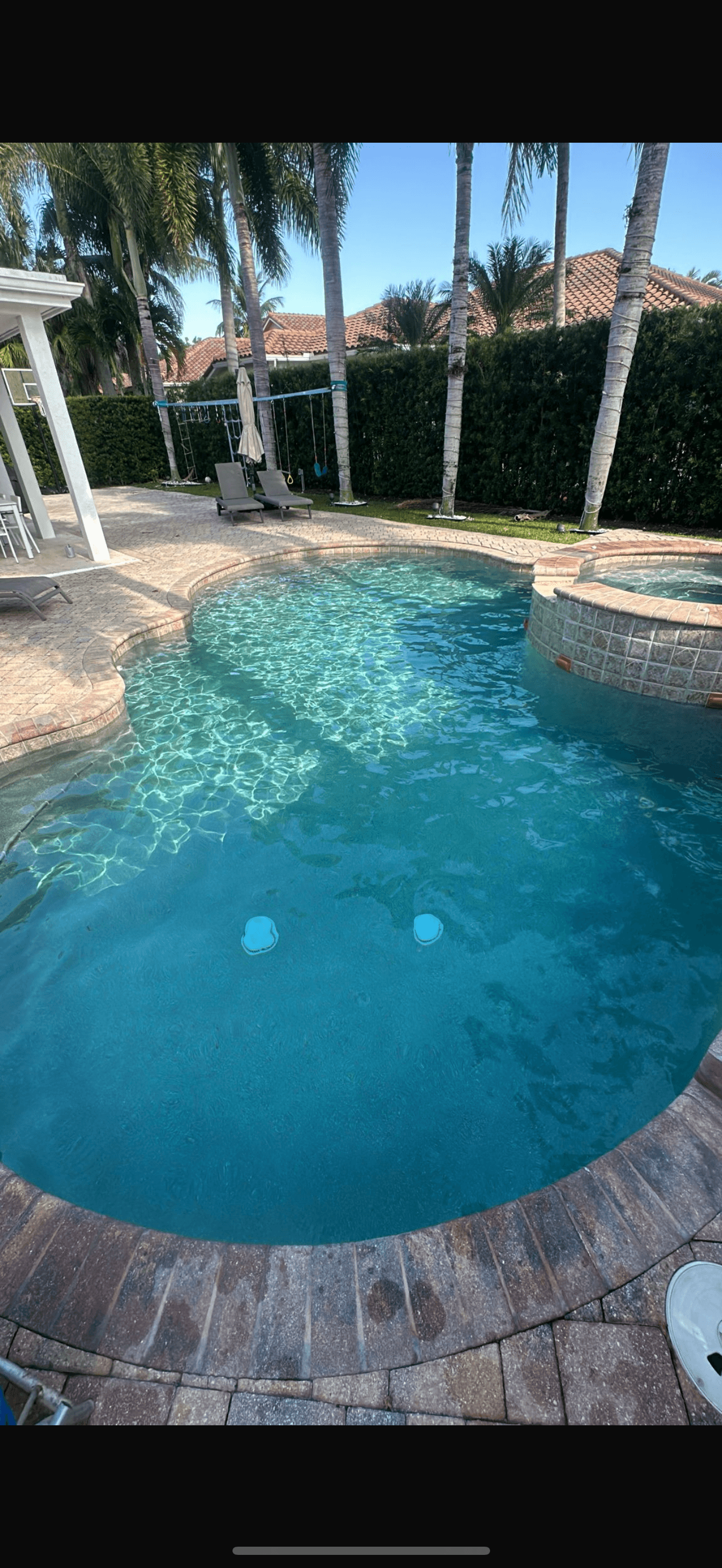 Spa & hot tub