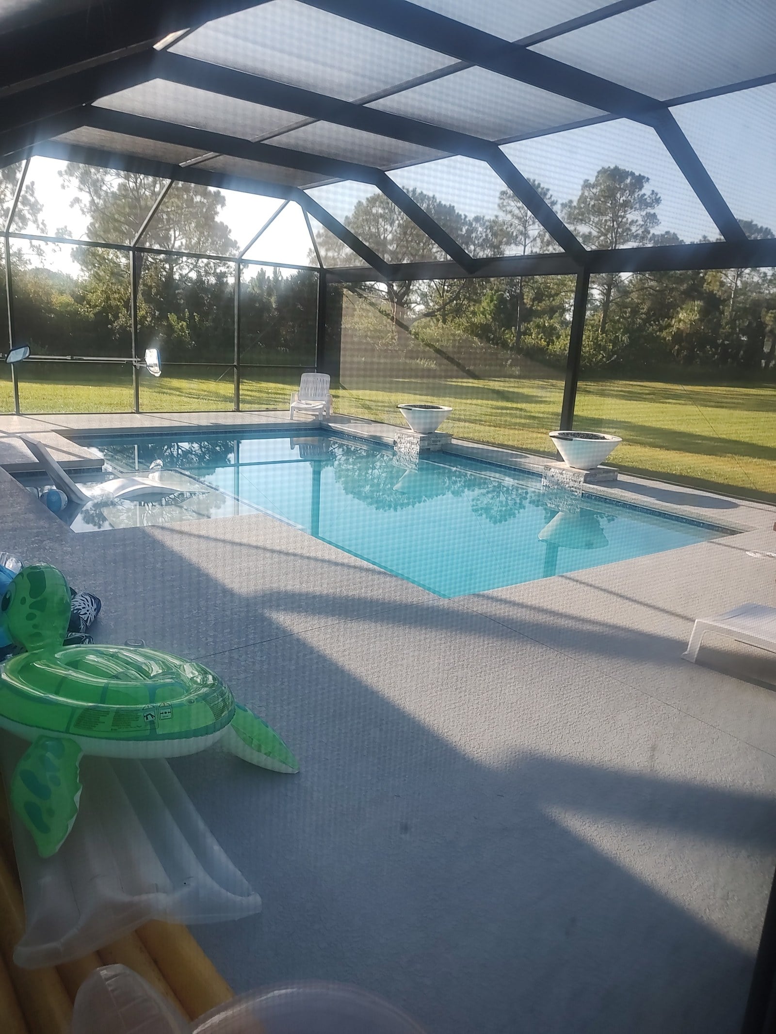 Spa & hot tub