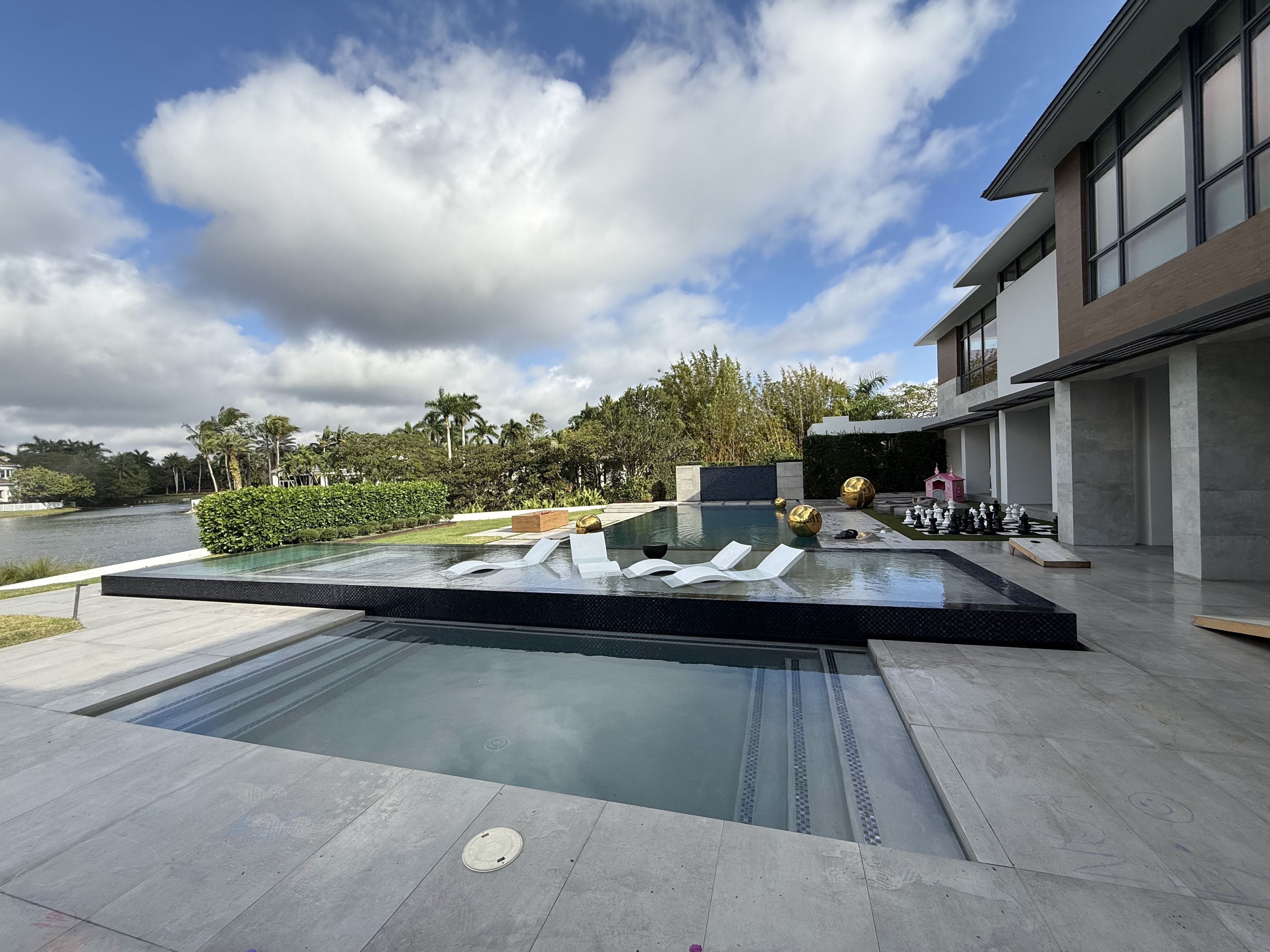 Heros Pools & Construction pool work in Miami, FL